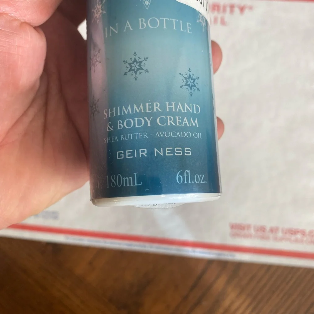 New & Sealed! GEIR NESS Disney's FROZEN IN A BOTTLE Shimmer Hand & Body Cream!